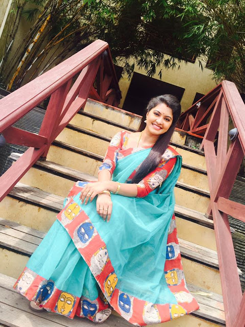 TV Actress Rachitha Mahalakshmi Photo Shoot In Blue Saree 6